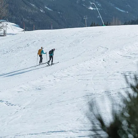 Herzog - Urban Luxury Lifestyle Direct At Steinbergpiste And Steinbergbahn ليوغانغ