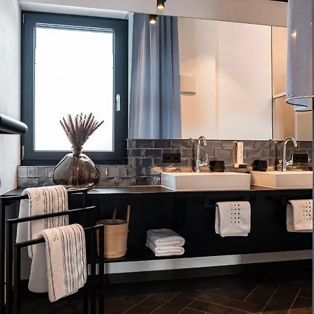 Herzog - Urban Luxury Lifestyle Direct At Steinbergpiste And Steinbergbahn *