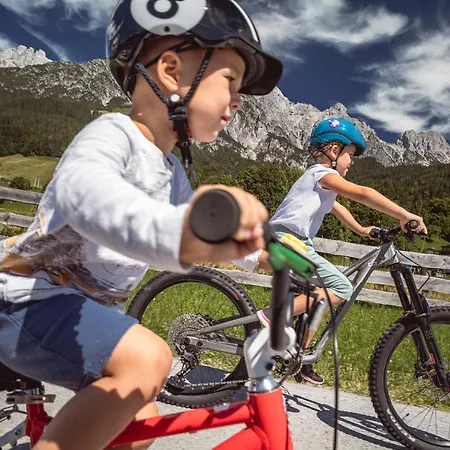 Herzog - Urban Luxury Lifestyle Direct At Steinbergpiste And Steinbergbahn *